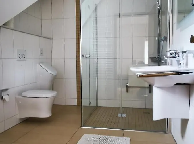 Charmantes Casa Ella Mit Balkon Naehe Kinderklinik Διαμέρισμα *