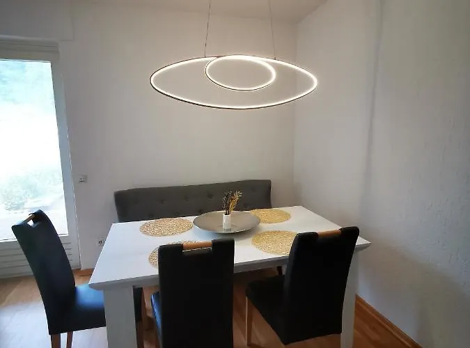 Διαμέρισμα Charmantes Casa Ella Mit Balkon Naehe Kinderklinik Ζίγκεν